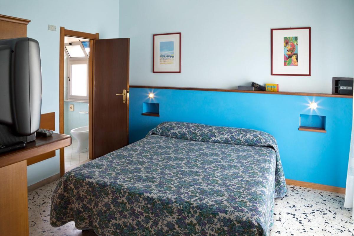 سان بنيديتّو ديل ترونتو Residence 7 Bello الغرفة الصورة